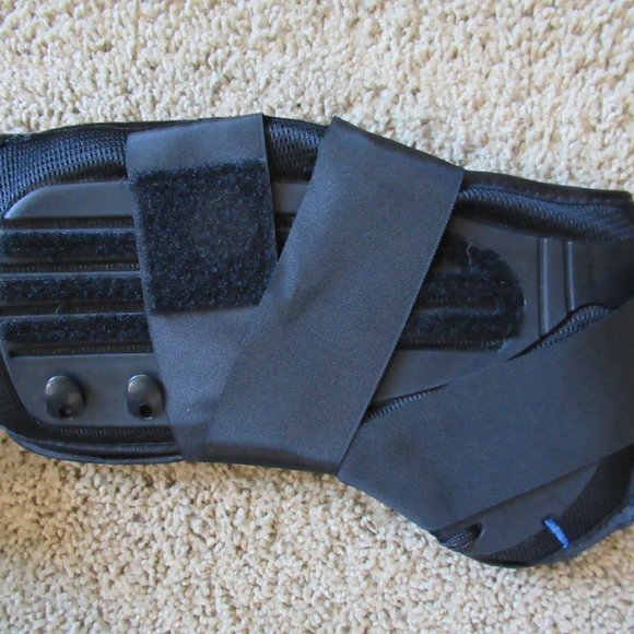 $7SALE Ankle Brace Form Fit XL Stabilizer New in Box Lightweight locking straps - Picture 5 of 14